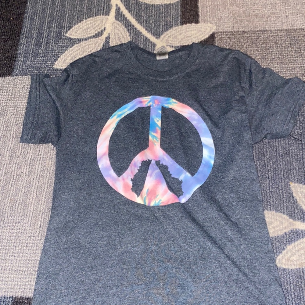 small boutique t shirt